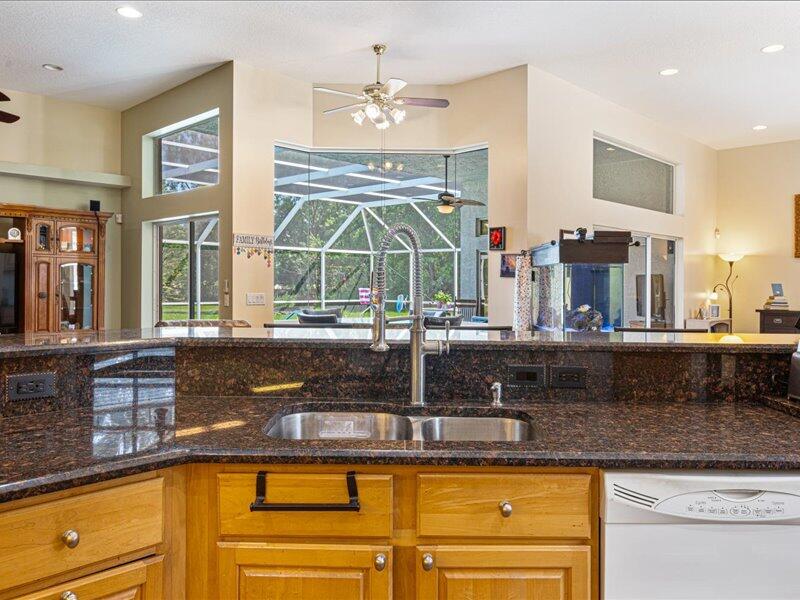 PORT ST LUCIE SECTION 48 1ST REPLAT - Residential