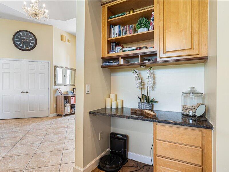 PORT ST LUCIE SECTION 48 1ST REPLAT - Residential