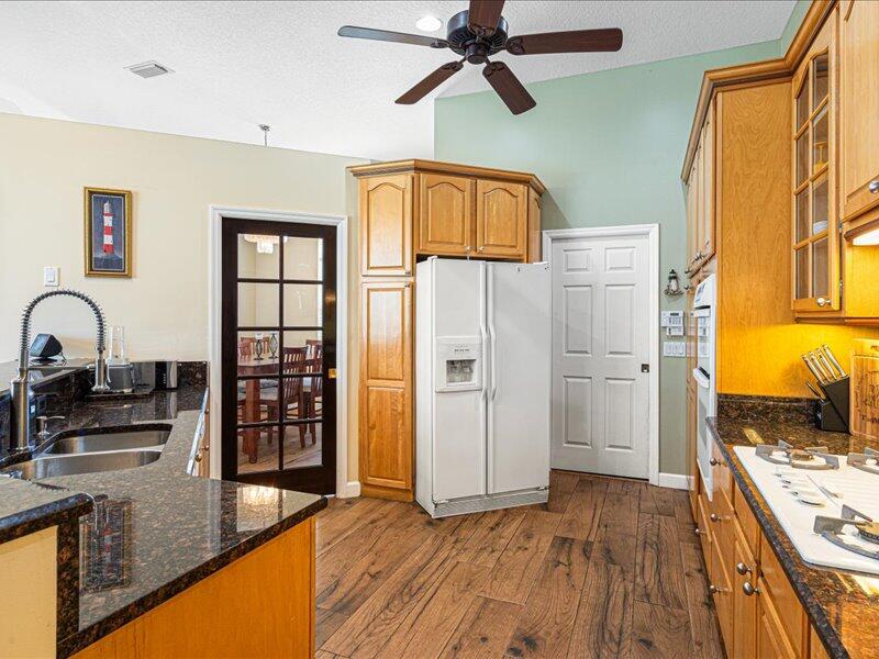 PORT ST LUCIE SECTION 48 1ST REPLAT - Residential