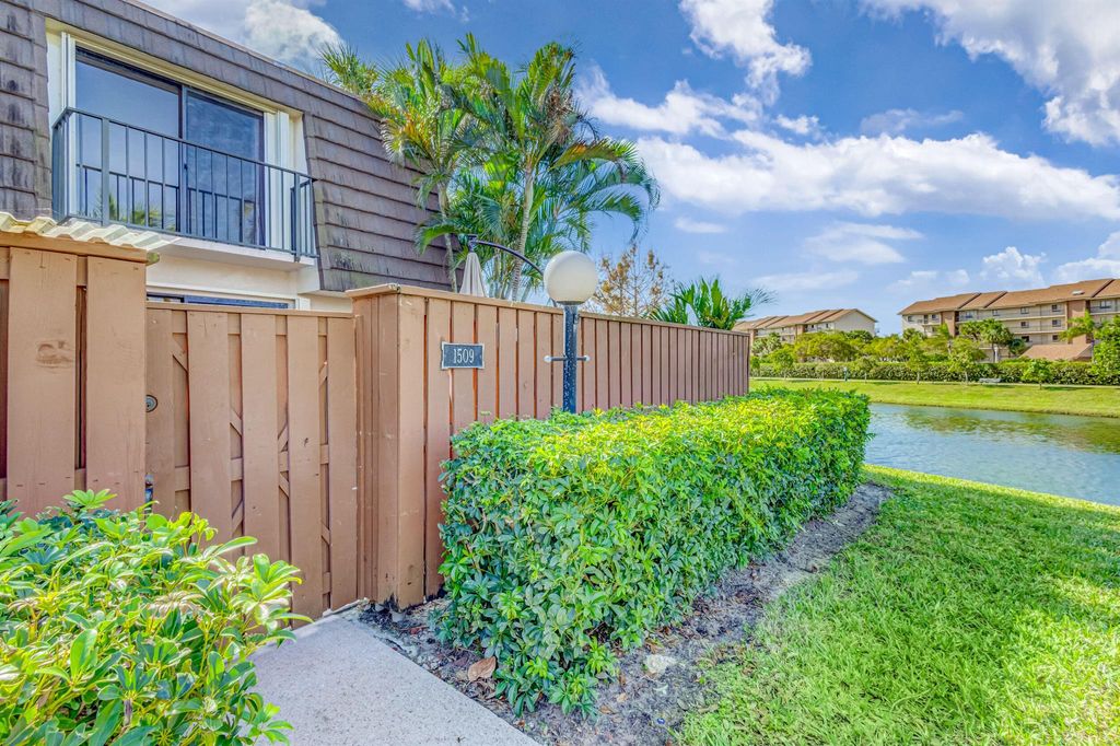 Photo of 1509 15th Court, Jupiter, FL 33477 (MLS # R10951828)