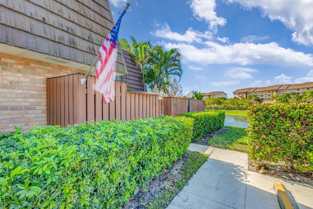 Photo of 1509 15th Court, Jupiter, FL 33477 (MLS # R10951828)