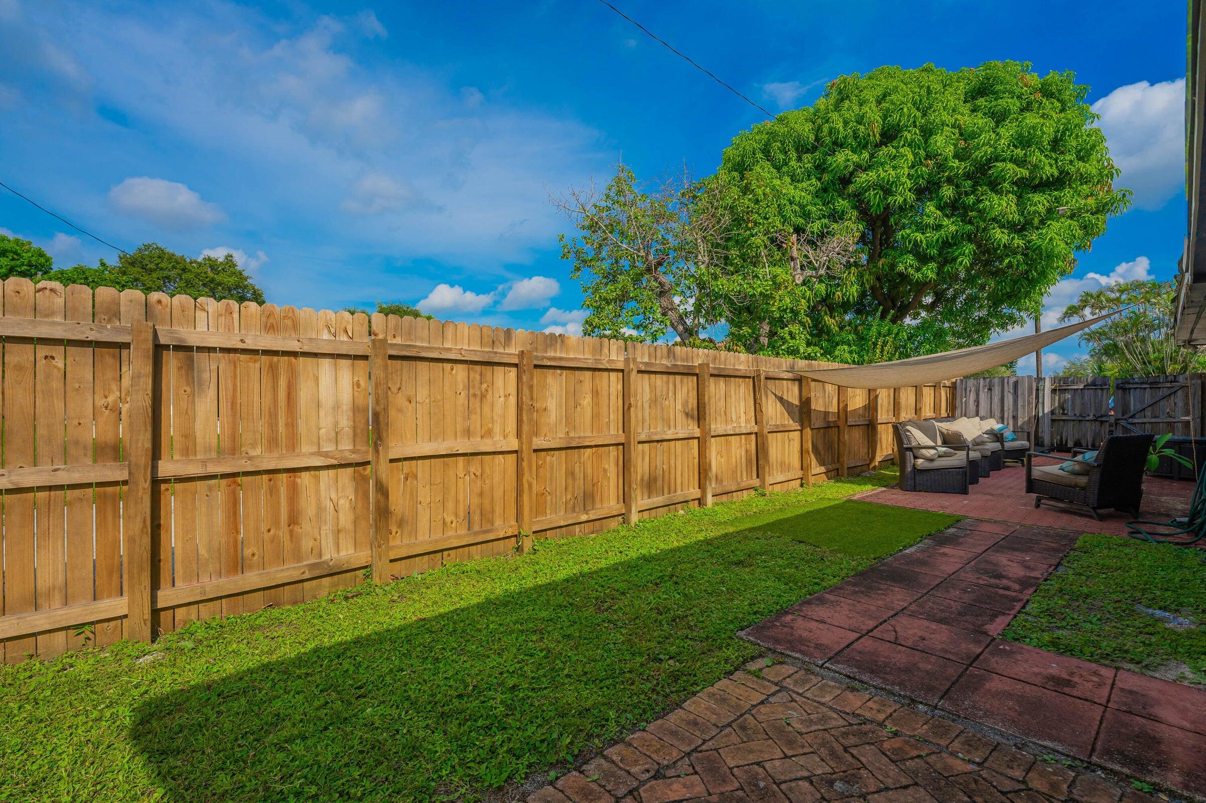 SOUTH BROWARD RANCHES - Residential Lease