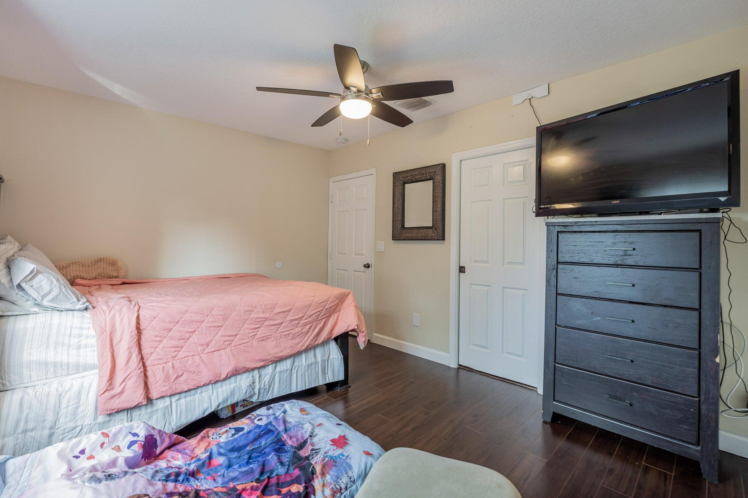 SOUTH BROWARD RANCHES - Residential Lease