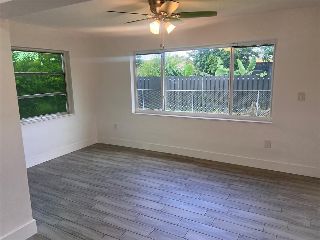 Sunrise Golf Village Sec - Residential