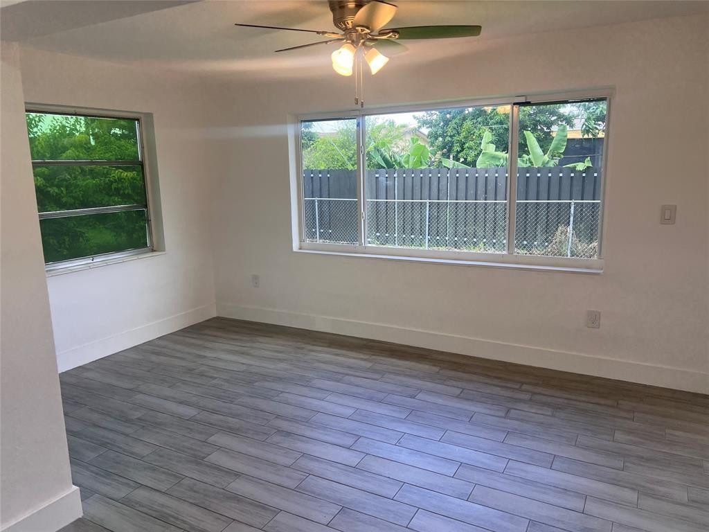 Sunrise Golf Village Sec - Residential