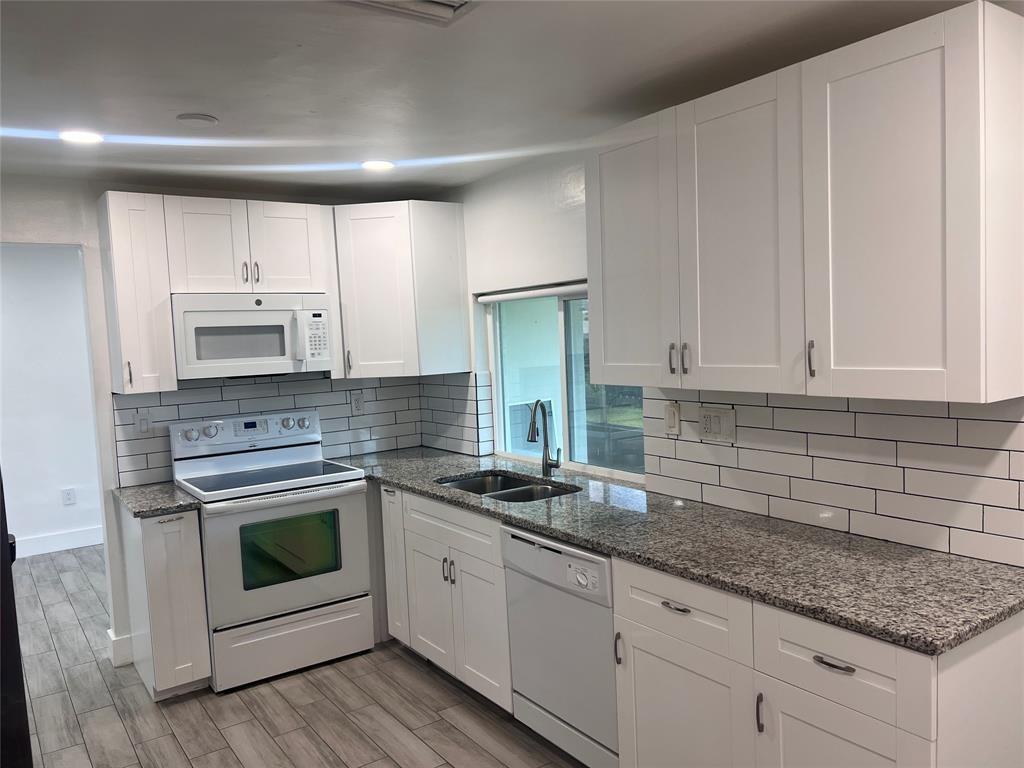 Sunrise Golf Village Sec - Residential