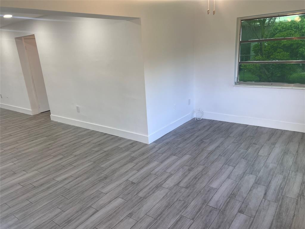 Sunrise Golf Village Sec - Residential