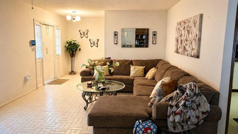 KNOLLS 1ST SEC REPLAT - Residential