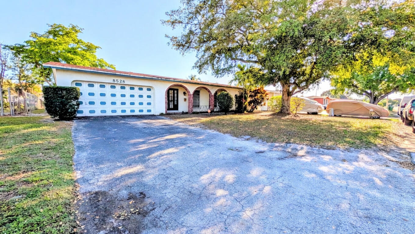 KNOLLS 1ST SEC REPLAT - Residential