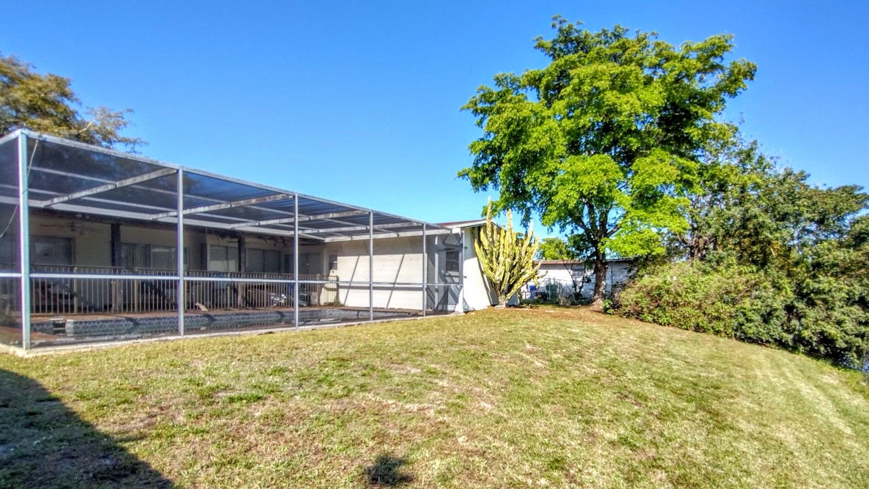 KNOLLS 1ST SEC REPLAT - Residential