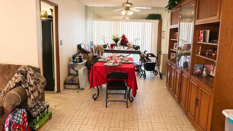 KNOLLS 1ST SEC REPLAT - Residential