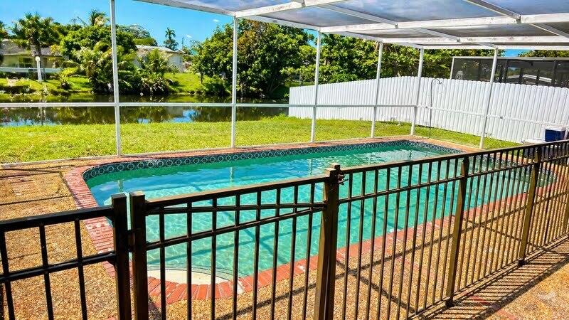 KNOLLS 1ST SEC REPLAT - Residential