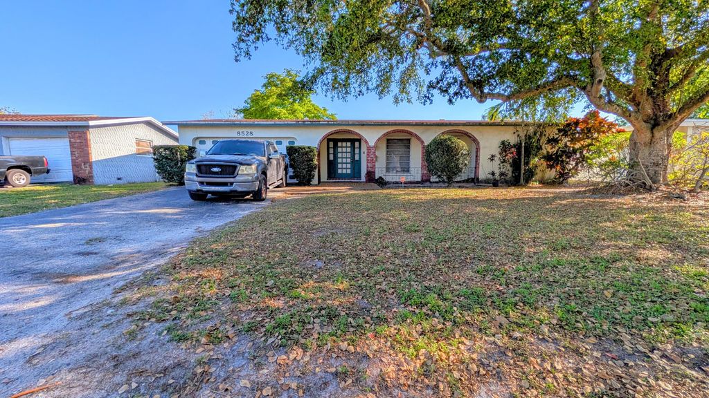 Photo of 8528 Windsor Drive, Miramar, FL 33025 (MLS # B26007303)