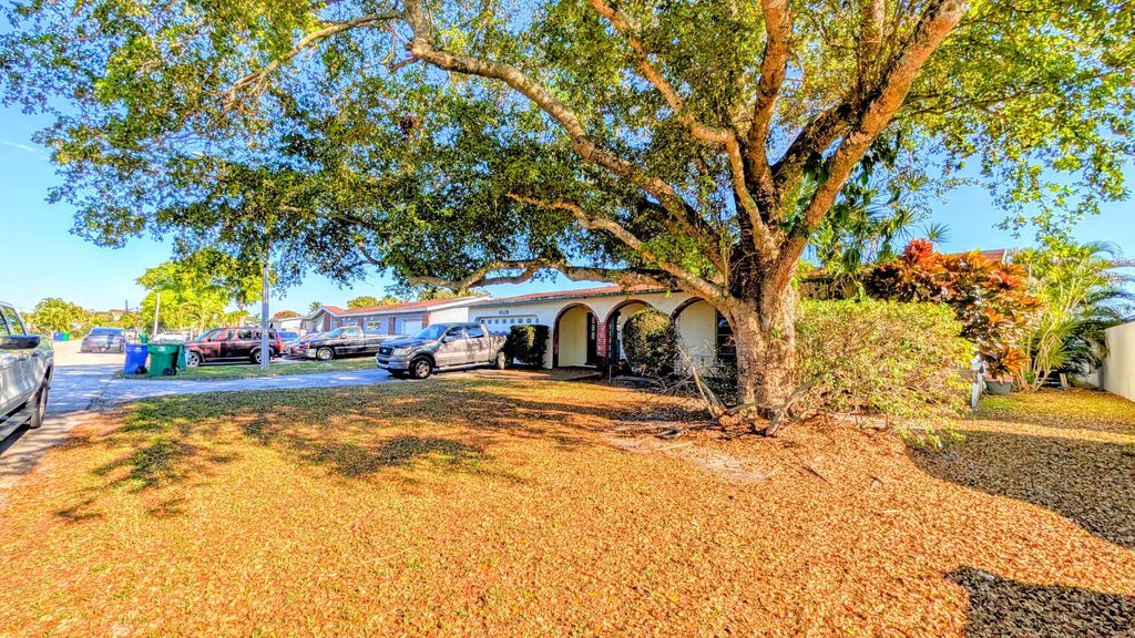 Photo of 8528 Windsor Drive, Miramar, FL 33025 (MLS # B26007303)