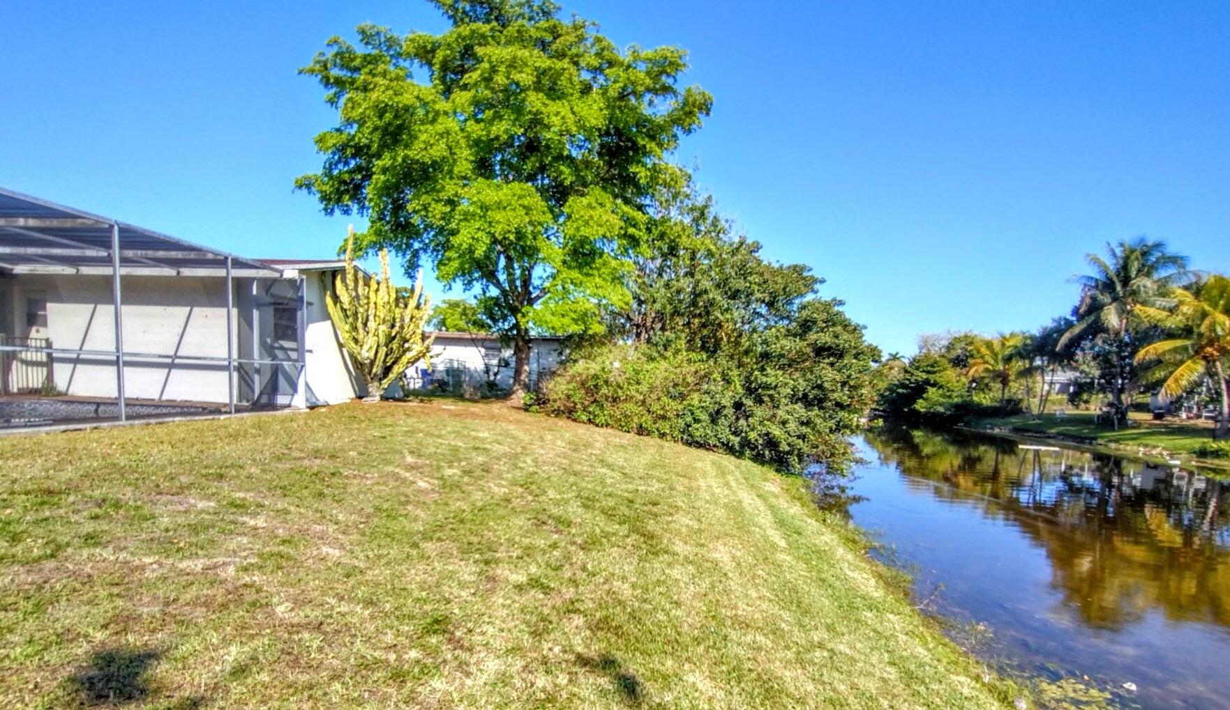 KNOLLS 1ST SEC REPLAT - Residential