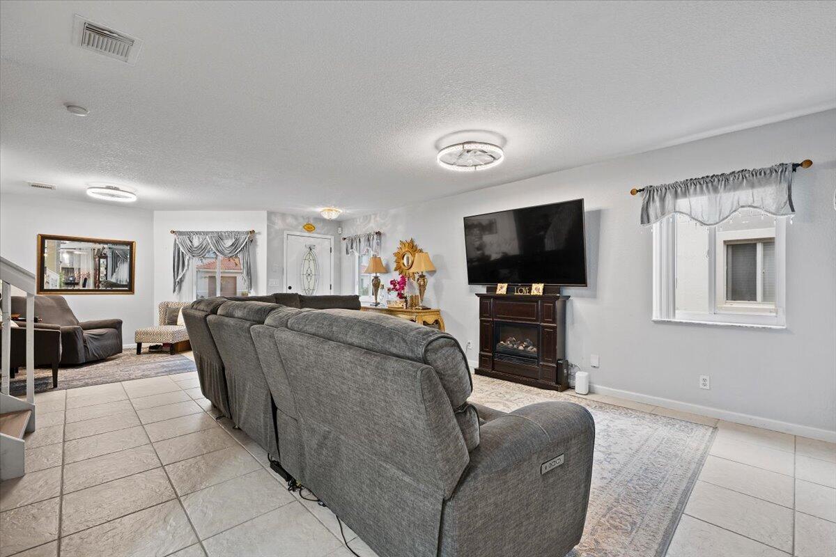 7108 HAWKS NEST Terrace