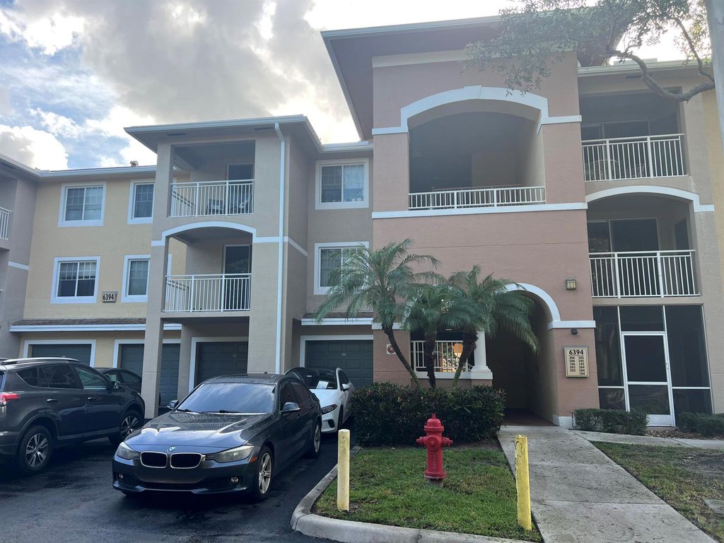Photo of 6394 Emerald Dunes Drive W #204, West Palm Beach, FL 33411 (MLS # R11126455)