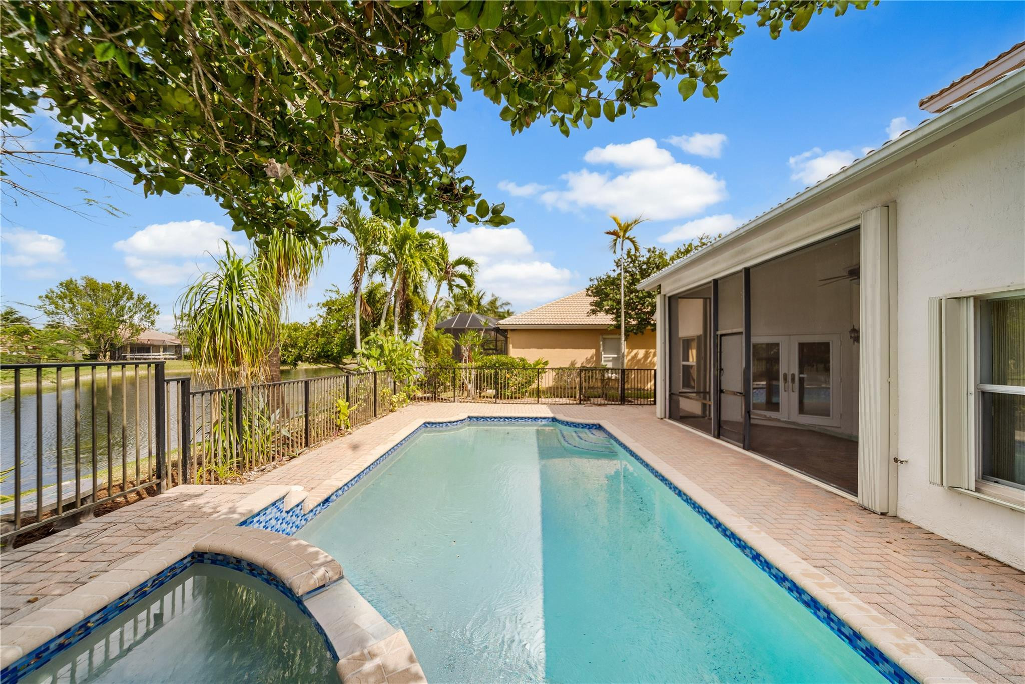 Parkland Isles - Residential