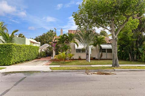 Featured picture for the property R10724737