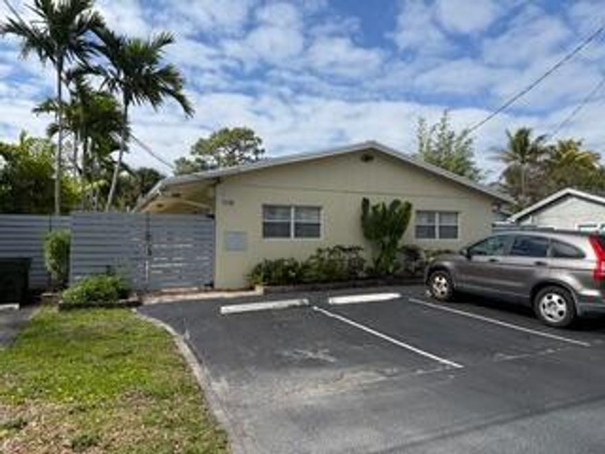 JOIN THE INDEPENDENT SPIRIT OF SAILBOAT BEND, PERFECT FOR DOWNTOWN LIVING, WALKING DISTANCE TO RIVER WALK, DINING, LAS OLAS, MUSEUMS, BEACHES, BRIGHT LINE AND I-95.  SPOTLESS, FUNCTIONAL AND COZY 1 BEDROOM/1 BATH UNIT, OPEN KITCHEN, TILE FLOOR AND CARPET IN BEDROOM, WALK-IN CLOSET, CEILING FANS... COIN OPERATED NEWER WASHER/DRYER ON PREMISES.  LARGE BACKYARD BEAUTIFULLY MAINTAINED WHERE YOU CAN ENJOY COFFEE/DRINKS AND THE BEAUTIFUL FLORIDA SUNSHINE ALL YEAR ROUND.