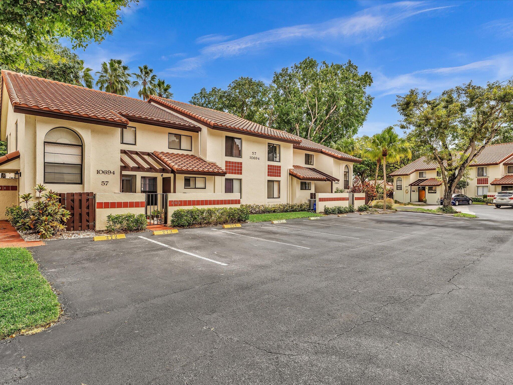 PALM CHASE CONDO - Residential