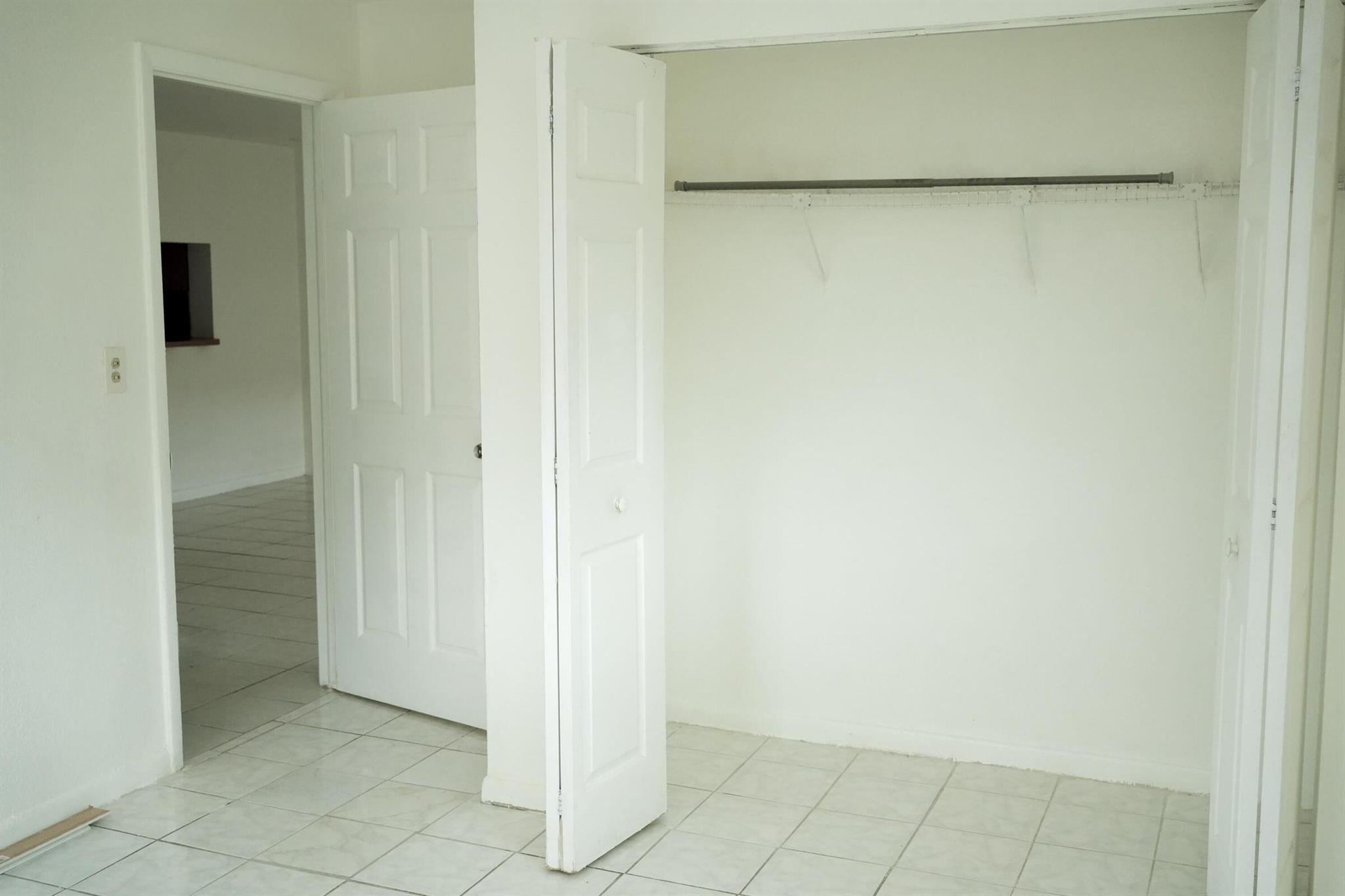 AMD PL BAY RIDGE - Residential Lease