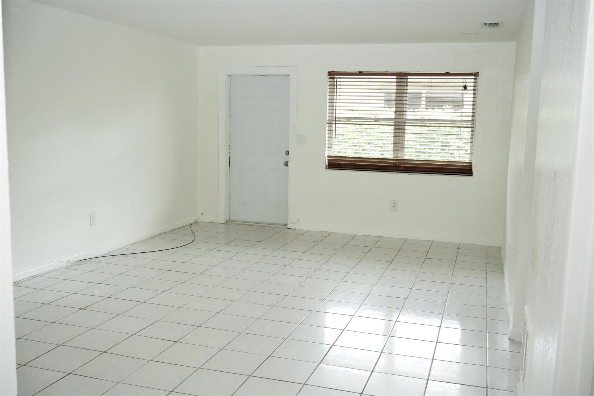 AMD PL BAY RIDGE - Residential Lease