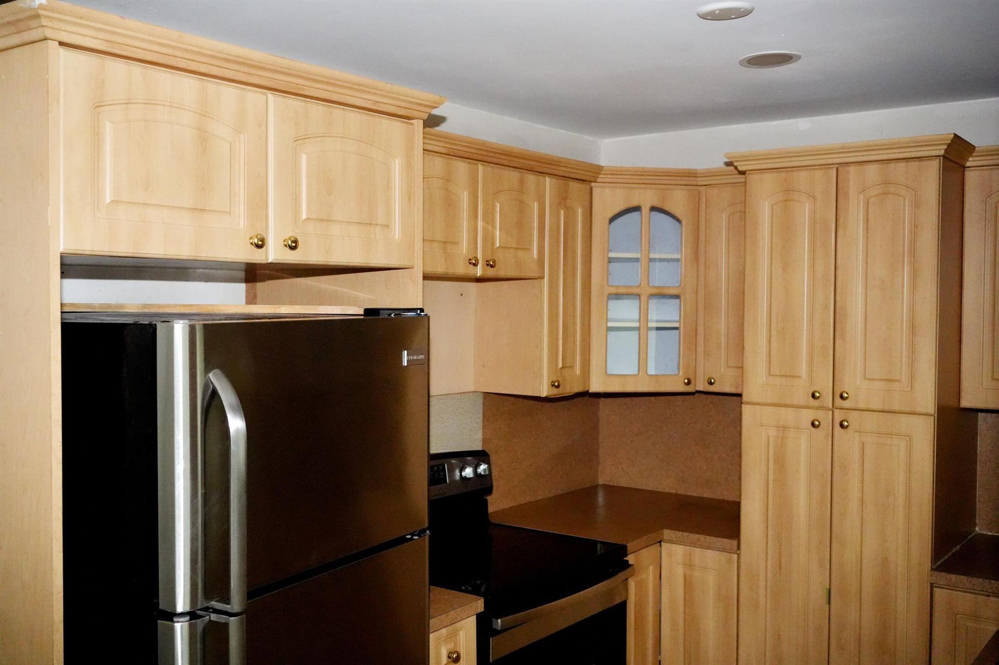 AMD PL BAY RIDGE - Residential Lease