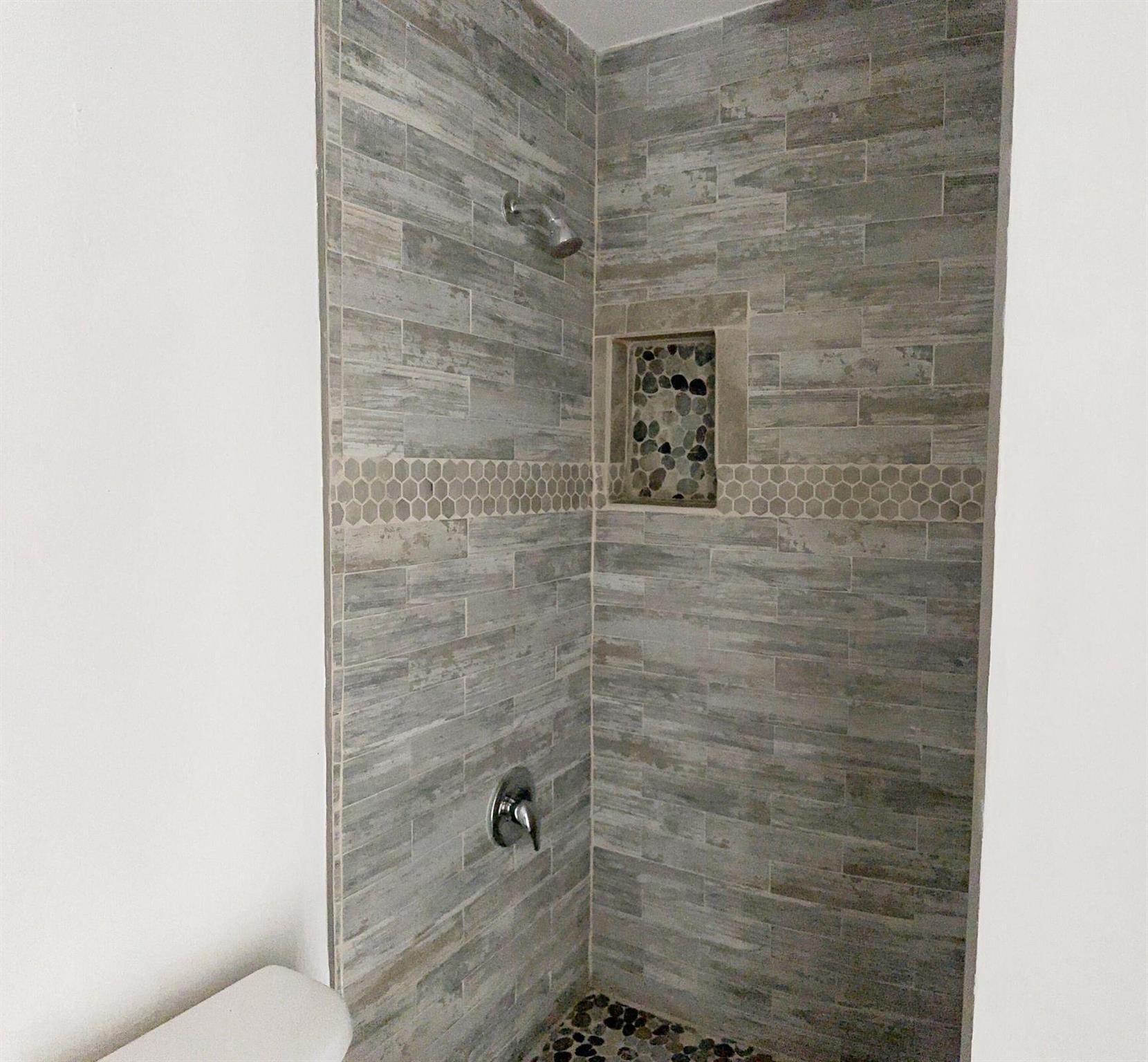 AMD PL BAY RIDGE - Residential Lease