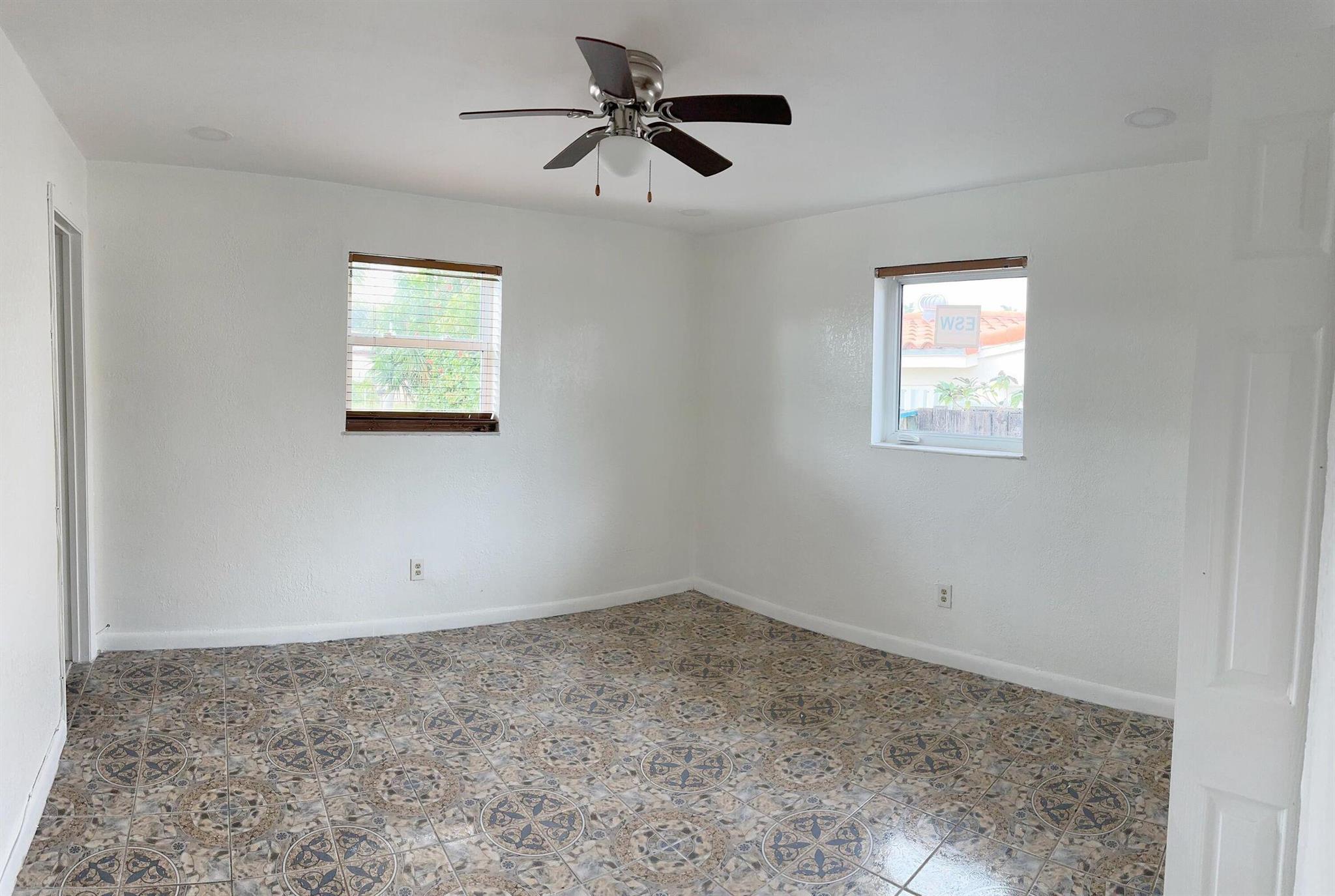 AMD PL BAY RIDGE - Residential Lease