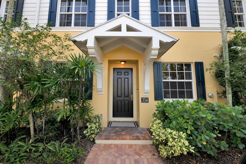 MAGNOLIA COURT - Residential