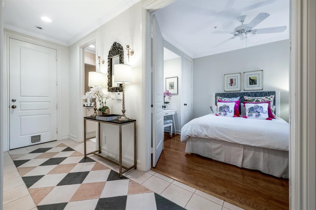 MAGNOLIA COURT - Residential