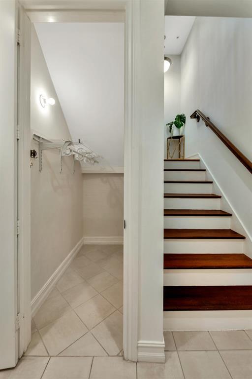 MAGNOLIA COURT - Residential