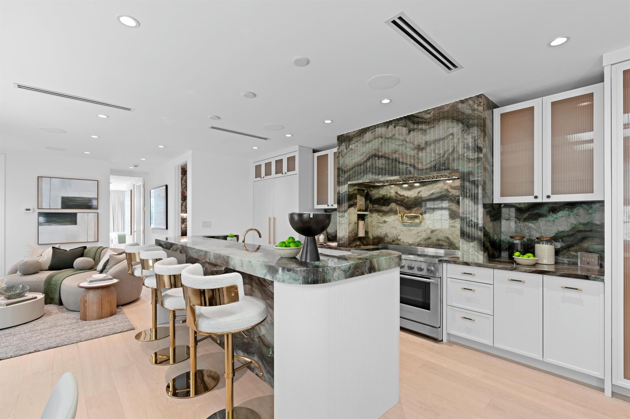 FLORAL PARK - Commercial Sale