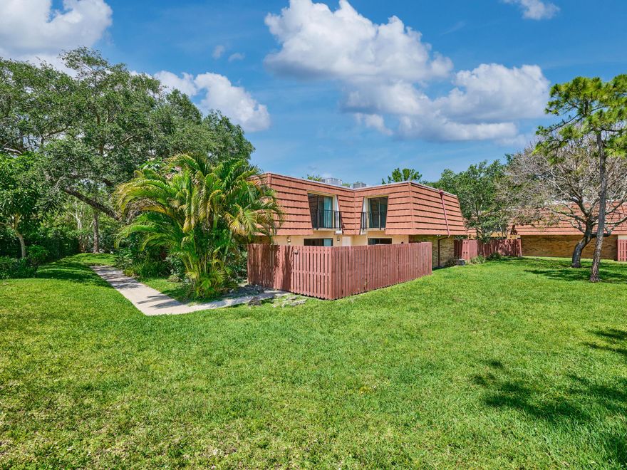 One of the best-priced townhomes in Delray Beach! Move-in ready 2-bedroom, 2.5-bath with a spacious layout and a large private courtyard—perfect for outdoor living and entertaining. Generously sized bedrooms with great closet space, full-size washer/dryer, and ample storage. Key updates include roof (2018), AC (2023), and water heater (2022). HOA includes HBO, high-speed internet, and modem. Pet-friendly, well-kept community in a quiet, park-like setting. Prime location close to I-95, Atlantic Avenue, beaches, and shopping.