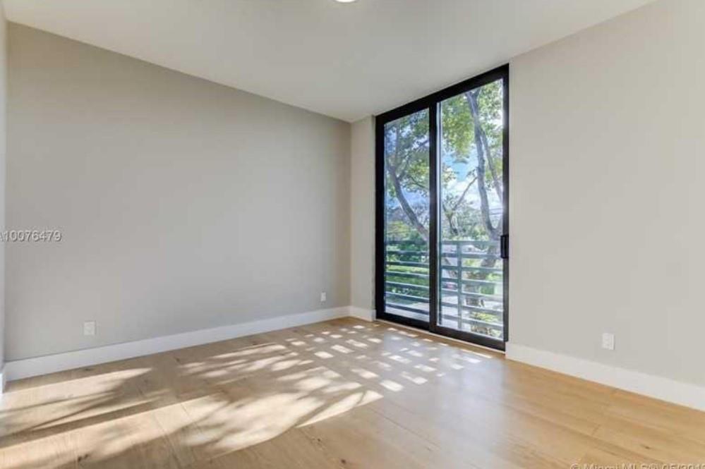 544 Moderno - Residential