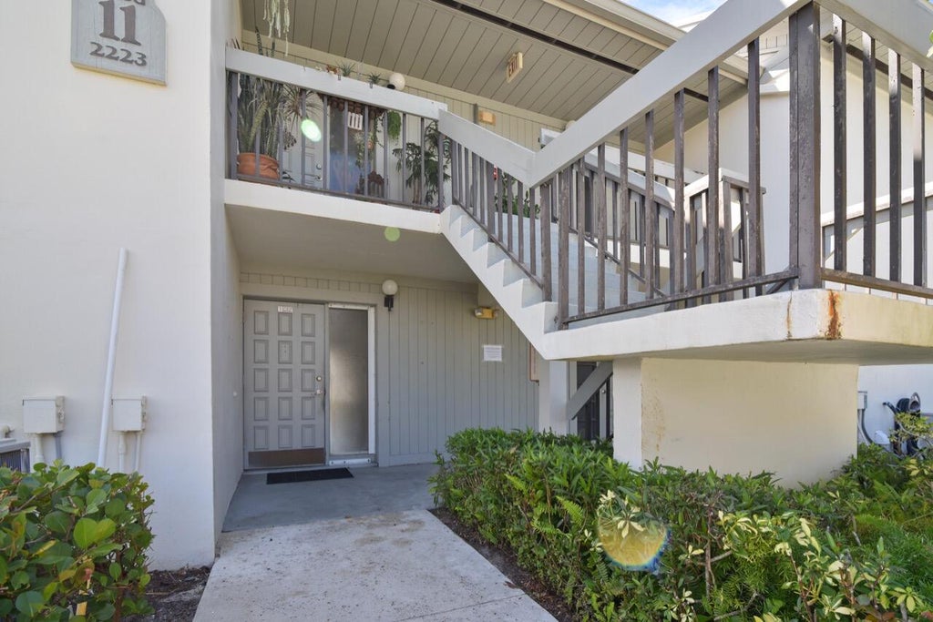 Photo of 2223 NW 22nd Avenue #11-102, Stuart, FL 34994 (MLS # R10962757)