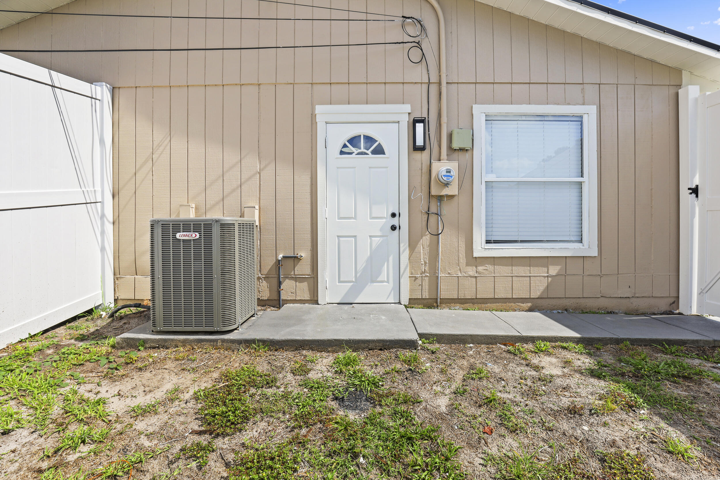 PORT ST LUCIE SECTION  22 - Residential Lease