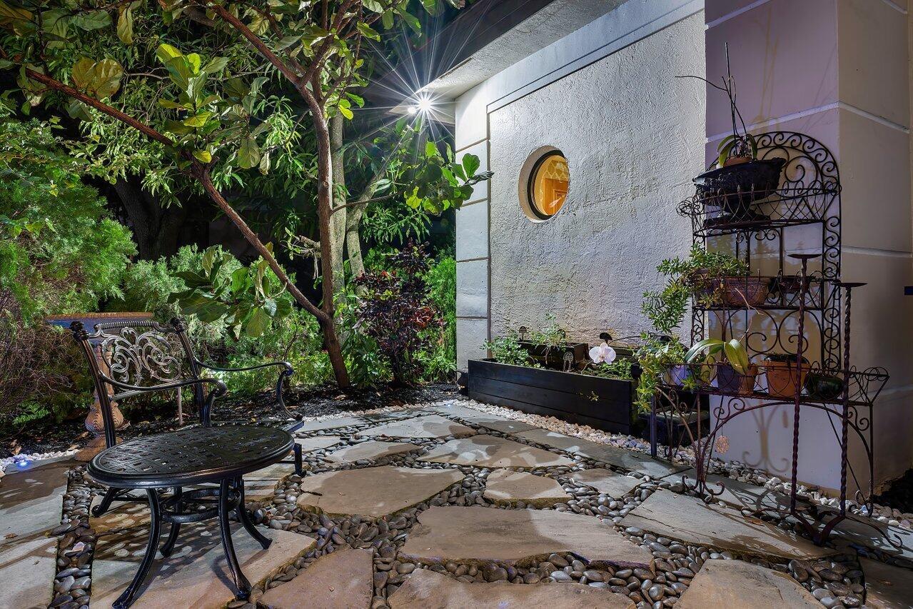 WOODFIELD HUNT CLUB - Residential