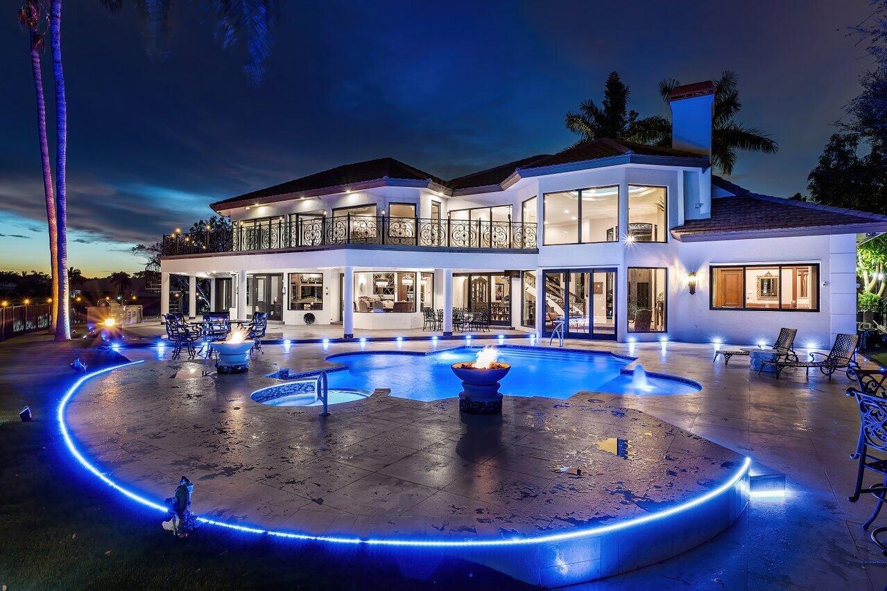 WOODFIELD HUNT CLUB - Residential