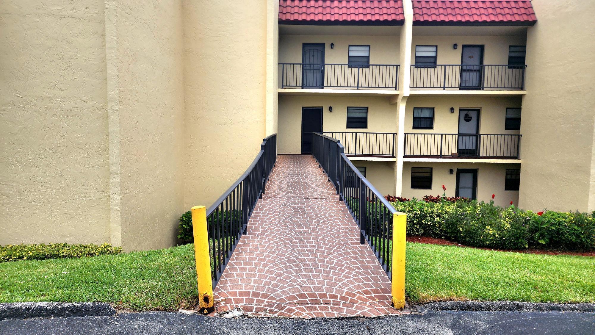 ISLAND HOUSE CONDOMINIUM - Residential Lease