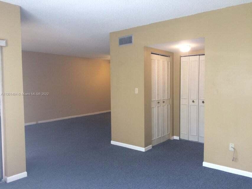 ISLAND HOUSE CONDOMINIUM - Residential Lease