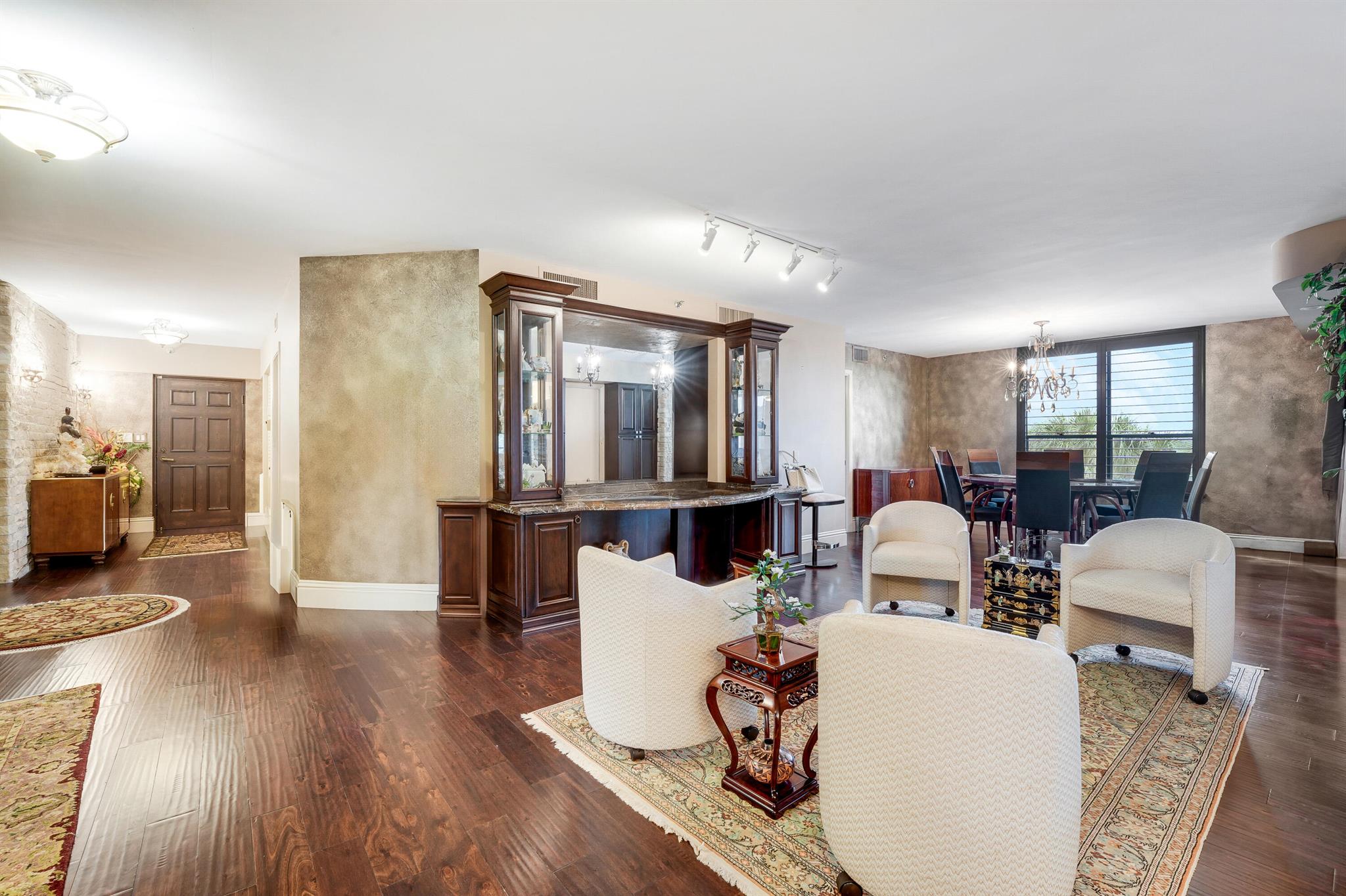 IMPERIAL AT PROMENADE - Residential