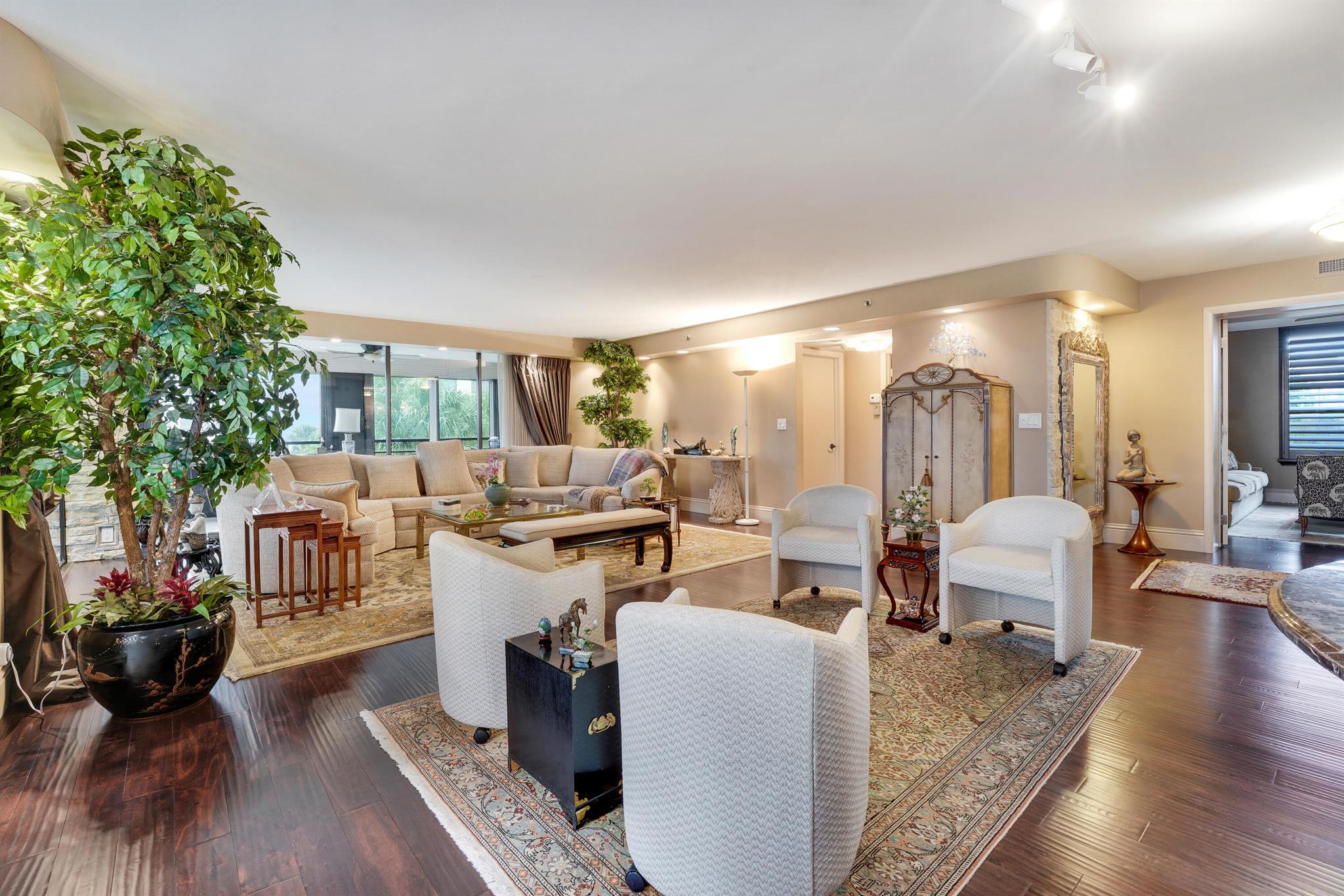 IMPERIAL AT PROMENADE - Residential