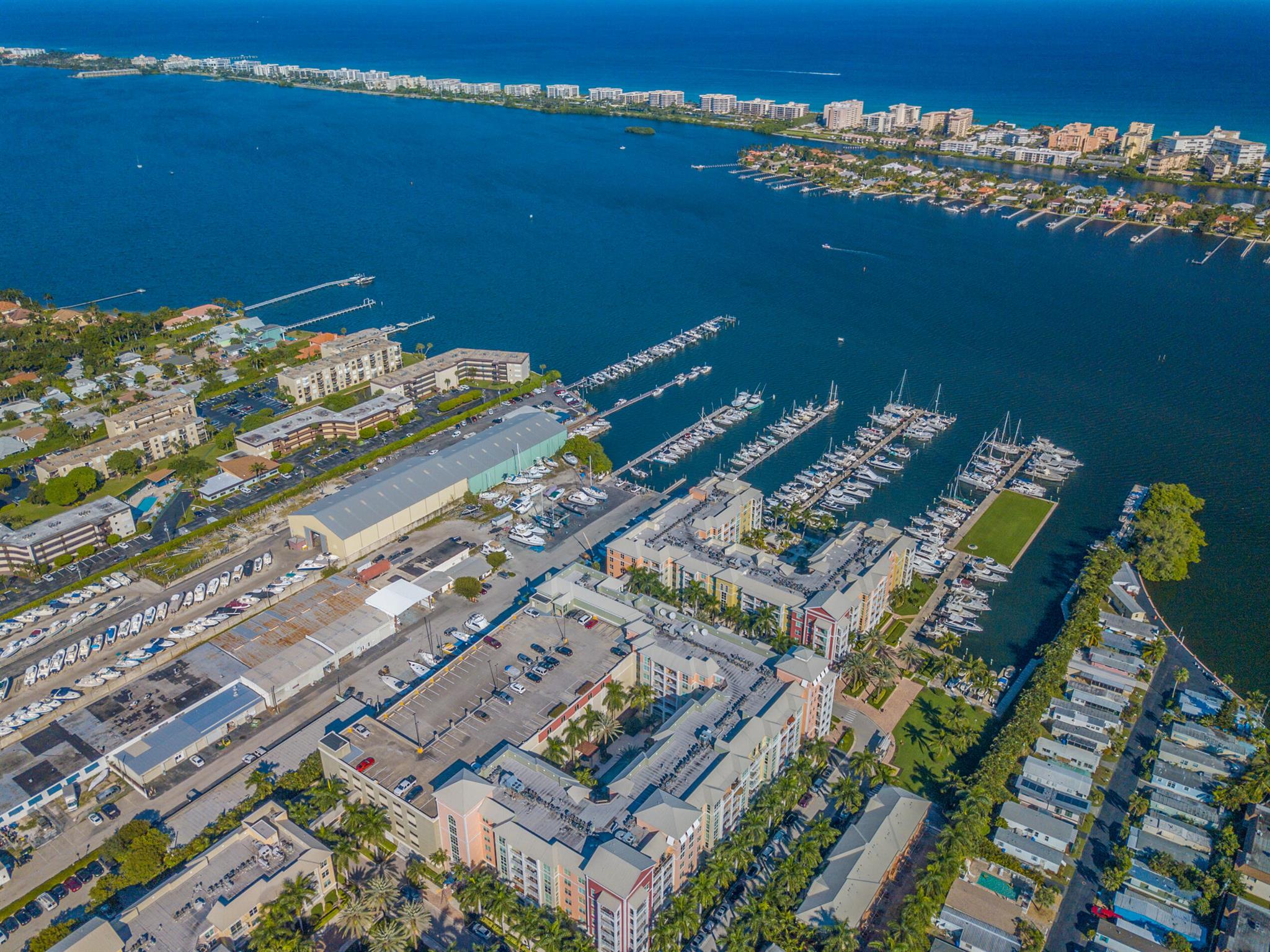 MOORINGS AT LANTANA CONDO - Residential