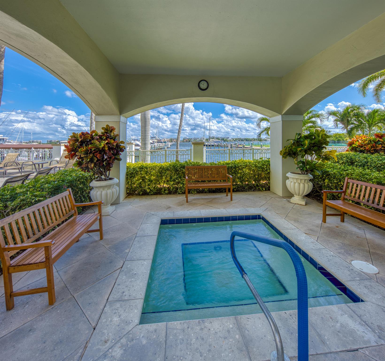 MOORINGS AT LANTANA CONDO - Residential