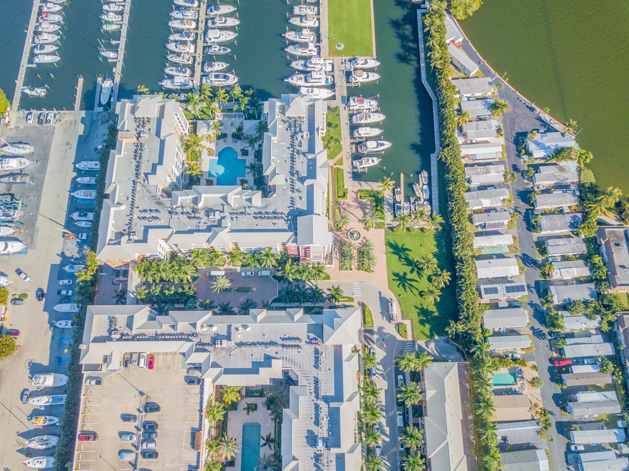 MOORINGS AT LANTANA CONDO - Residential
