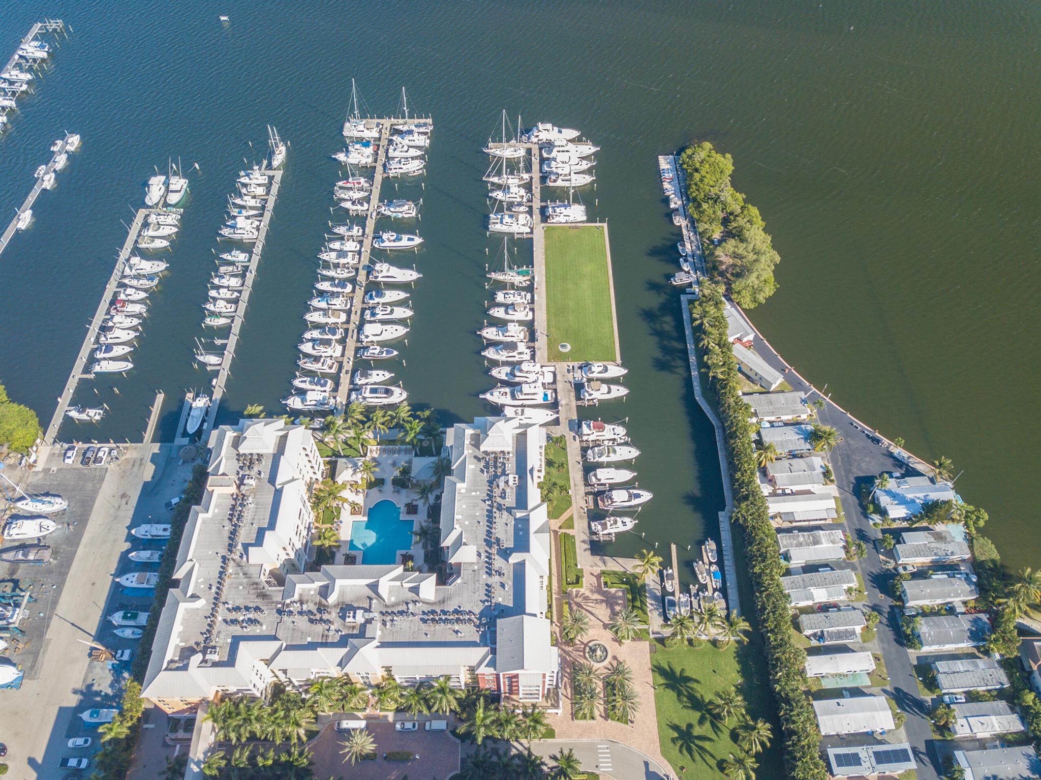 MOORINGS AT LANTANA CONDO - Residential
