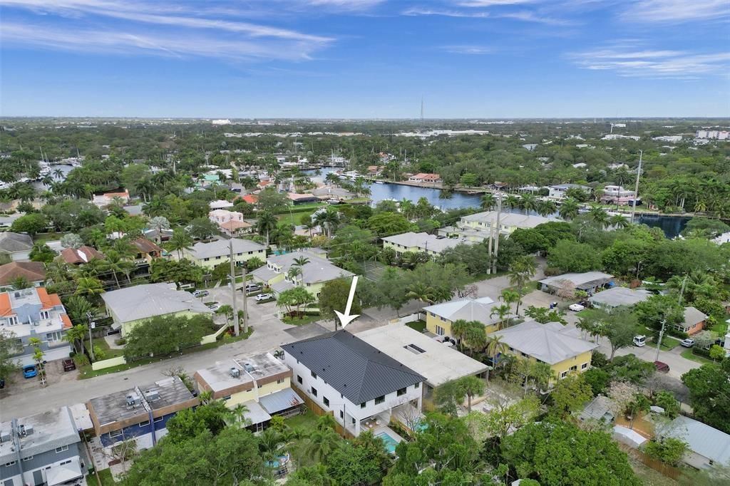 Photo of 608 SW 7th Avenue, Fort Lauderdale, FL 33315 (MLS # F10511420)