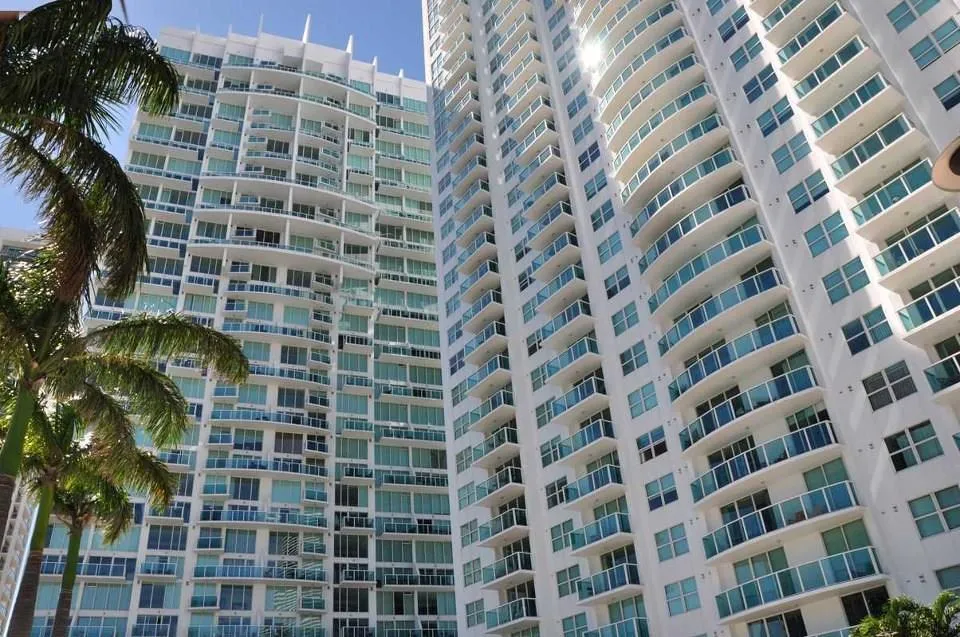 41 SE 5th St Unit 1706